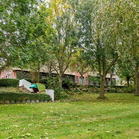Margarethen-hof Waltraud Brumm * 佩尔沃姆
